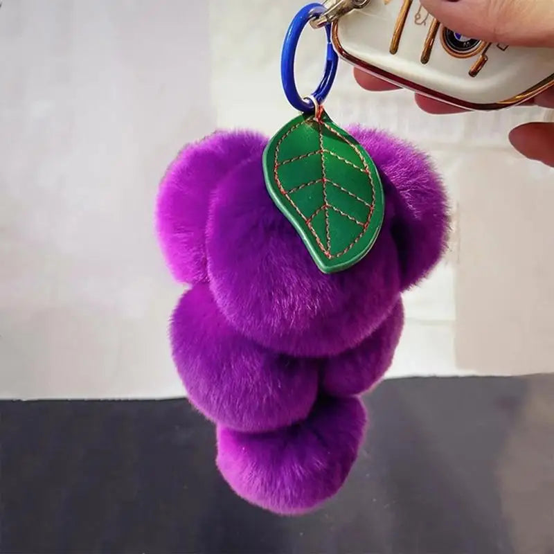 Cute Furry Grape Car Keychain Pendant High Quality Fluffty Plush Fruit Keychain Soft Purse Charm Keyring Bag Hanging ornaments