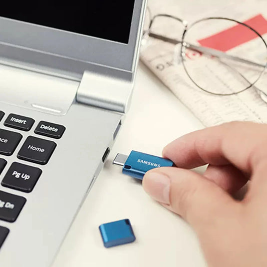 Samsung USB-C Flash Drive 64-256GB Waterproof