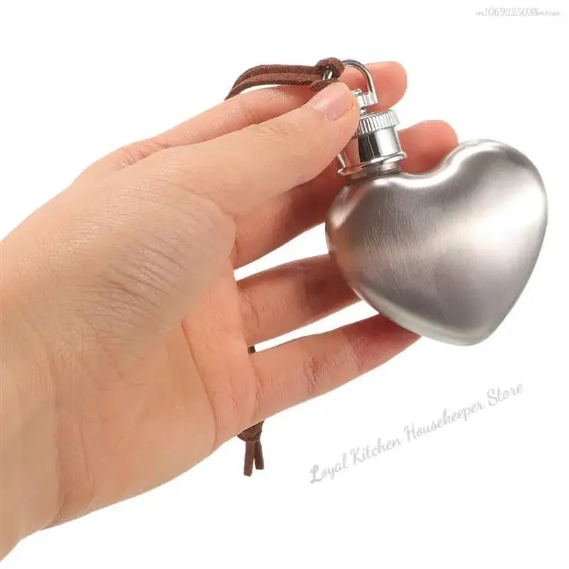 1oz Stainless Steel Hip Flask Heart Shaped Wine Pot Outdoor Portable Whiskey Vodka Flask Alcohol Drinking Pocket Bottle - MyLootWare