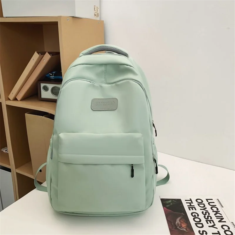 Students' large capacity simple schoolbags and