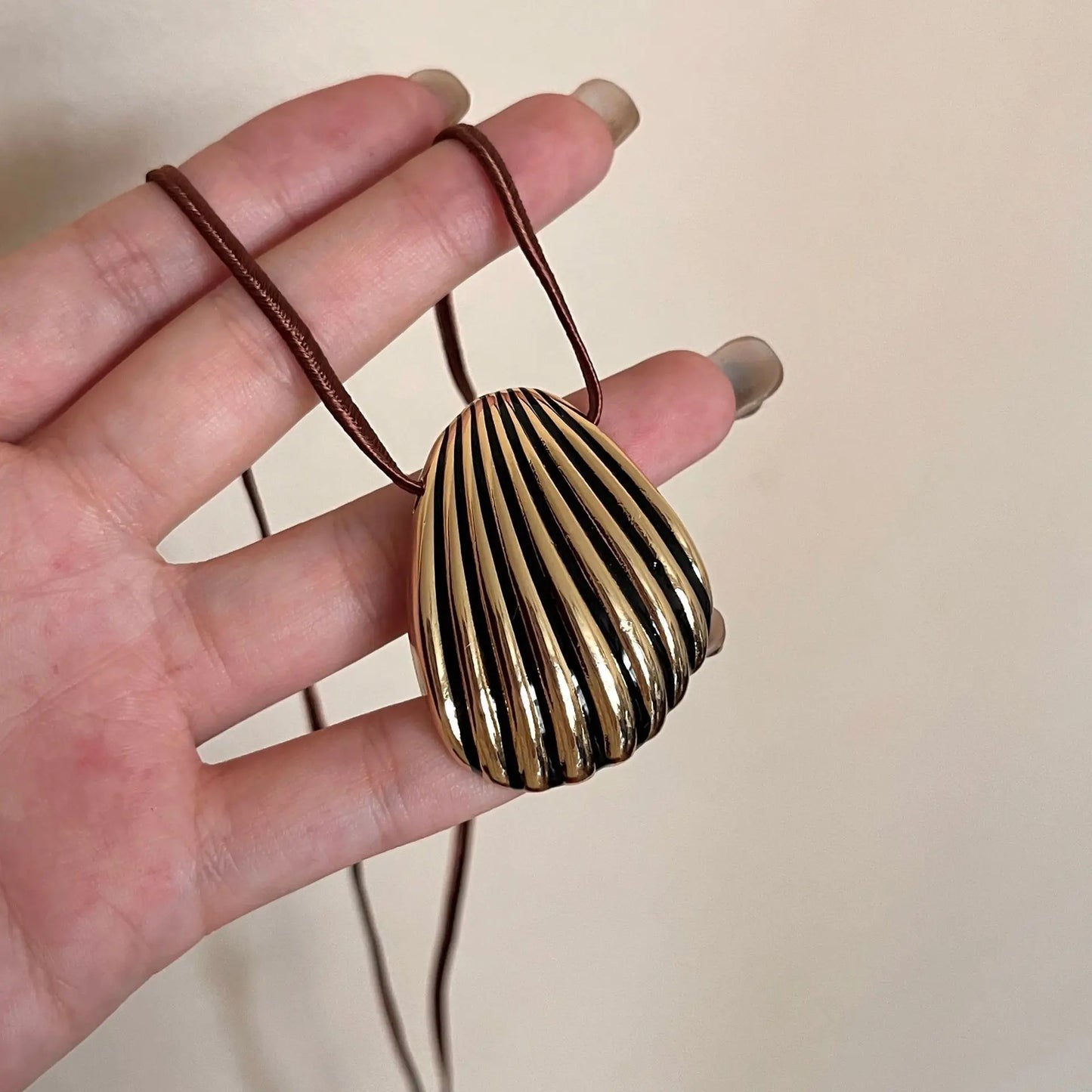 Heavy Industry Silver Large Shell Pendant Necklace