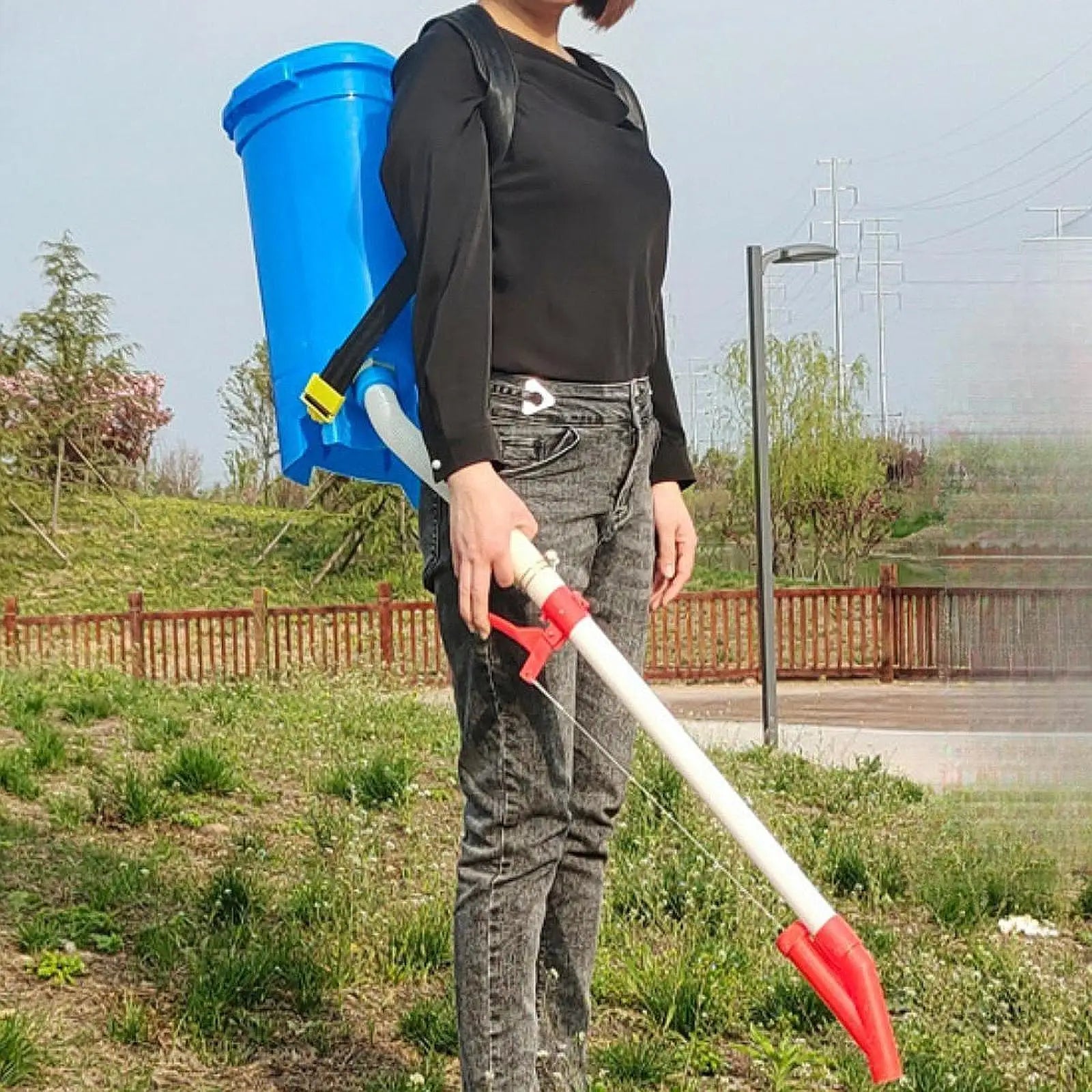 25L Back Carrying Granular Fertilizer Spreader for Corn Vegetables Versatile Agricultural Manual Fertilizing Tool Labor Saving - MyLootWare