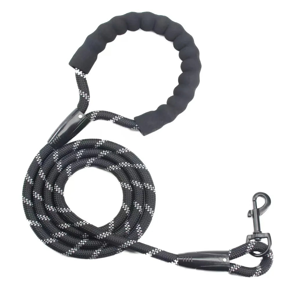 Dog leash, reflective at night, hand tight,